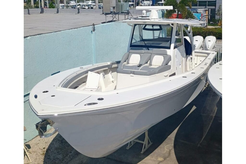 2023 Regulator 41 - Gallery Image