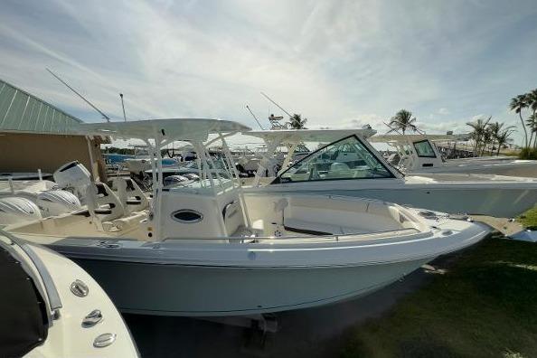 2024 Sailfish 242 CC - Gallery Image