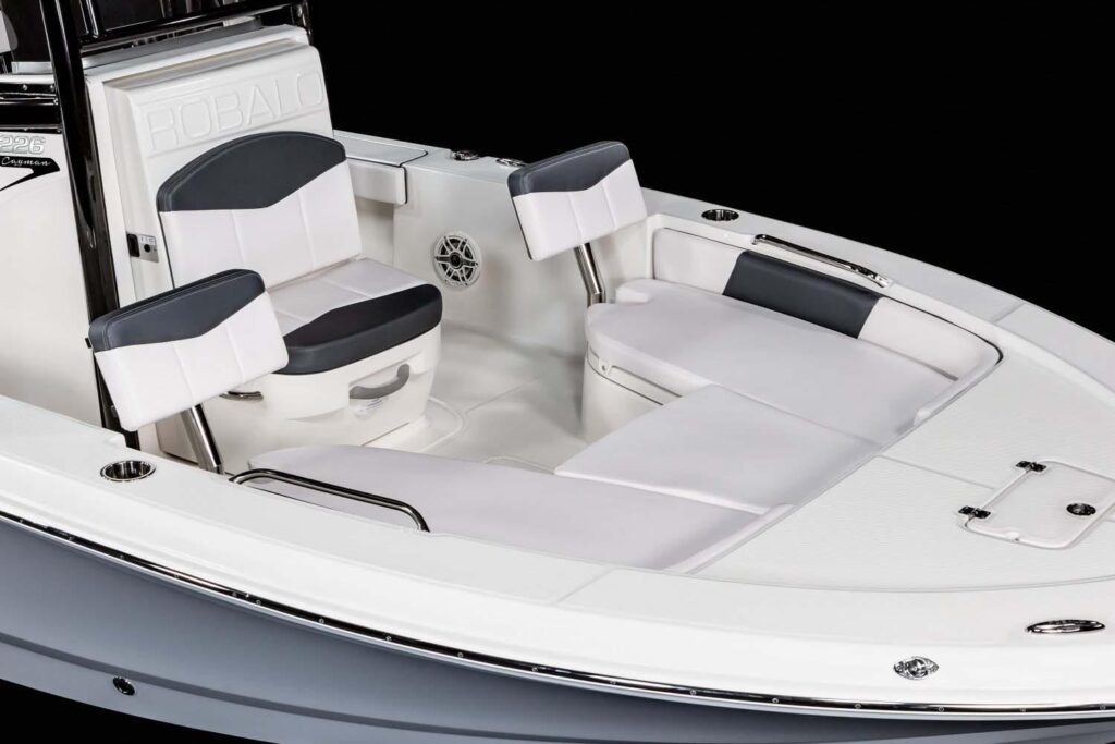 2026 Robalo 226 Cayman - Gallery Image