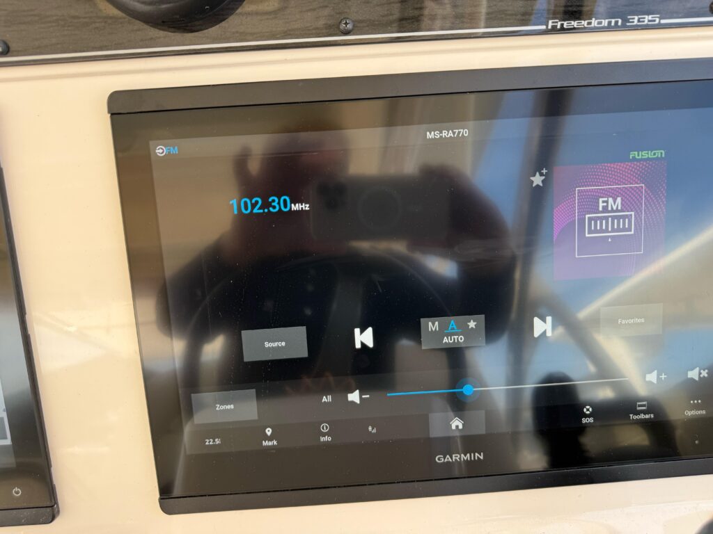 2023 Grady-White Freedom 335 - Gallery Image