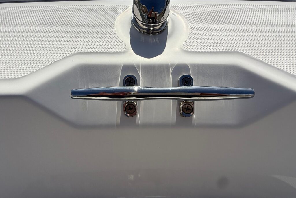 2018 Boston Whaler 170 Super Sport - Gallery Image